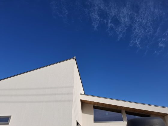 【伊勢崎市】アトリエのあるイエ　足場が外れ、住まいの全体像が見えてきました。